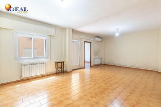 Piso en venta en Camino de Ronda - Rosaleda en Granada