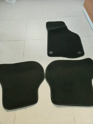 3 Alfombrillas Volkswagen Golf Negras nuevas