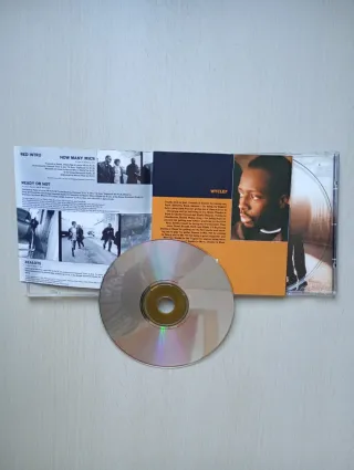 CD Fugees "The Score"