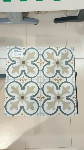 Pavimento decorativo estilo hidráulico (BUOLEVARD)