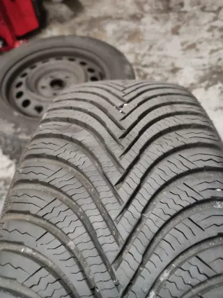 Michelin Alpin 205/60/16 con llanta