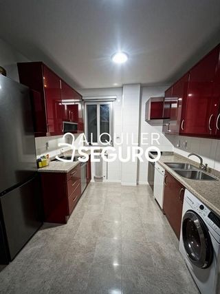 Piso en alquiler en Pacífico en Madrid