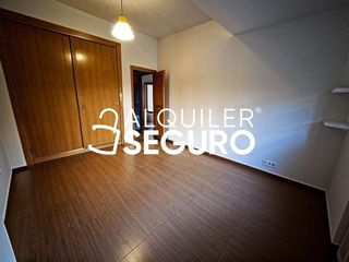 Piso en alquiler en Pacífico en Madrid