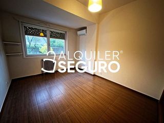 Piso en alquiler en Pacífico en Madrid