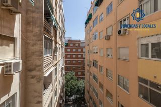 Piso en venta en Camino de Ronda - Rosaleda en Granada