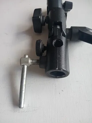 Rotula trípode flash metálica