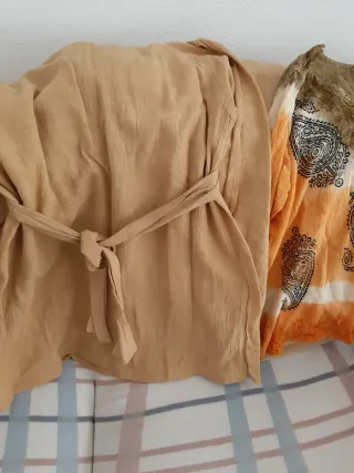 Lote 2 blusones vintage. Regalo otro