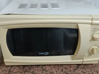 Microondas Saivod Beige ,se vende por mudanza