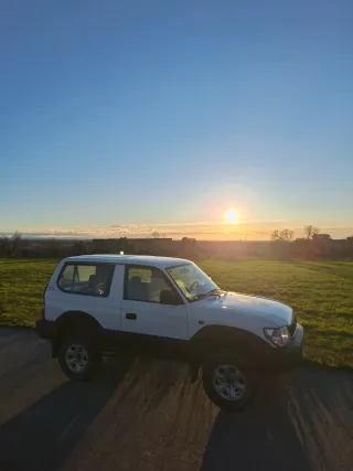 Toyota Land Cruiser 90