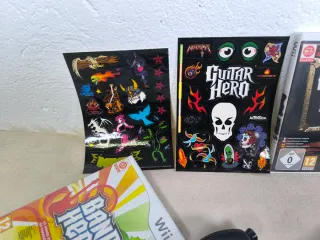 Chitarra Wii + Giochi Guitar Hero