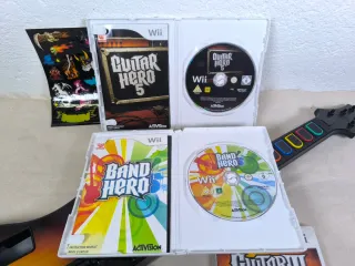 Chitarra Wii + Giochi Guitar Hero