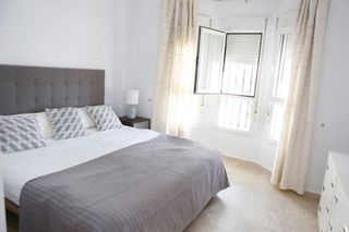 Piso en alquiler en Los Naranjos - Las Brisas en Marbella