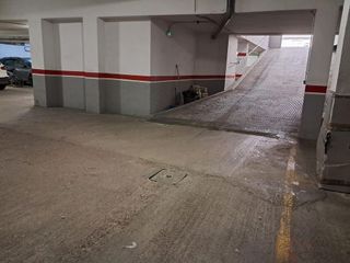 Garaje en venta en Picassent