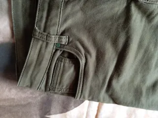 Pantalón vaquero elástico hombre