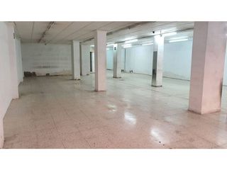 Local comercial en alquiler en Nueva Andalucía en Almería