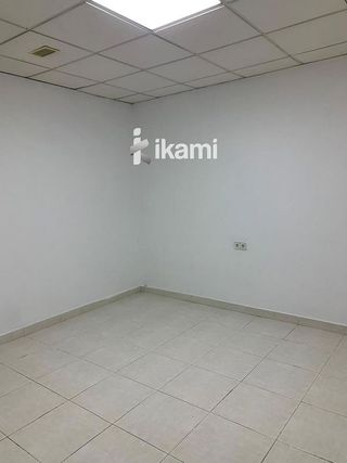Local comercial en venta en Rincón de Loix en Benidorm