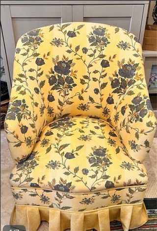 2 Sillones y una silla de despacho