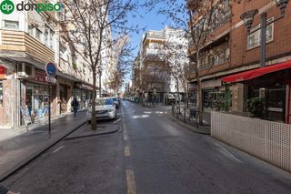 Piso en venta en Camino de Ronda - Rosaleda en Granada