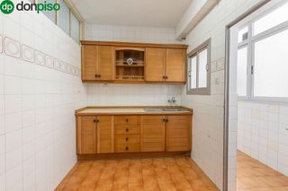 Piso en venta en Camino de Ronda - Rosaleda en Granada