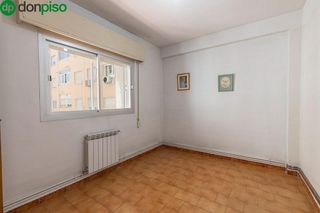 Piso en venta en Camino de Ronda - Rosaleda en Granada