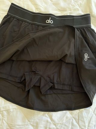 Falda deportiva Alo negra nueva
