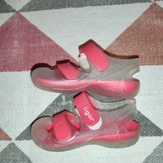 Sandalies d'aigua de plàstic Igor talla 21