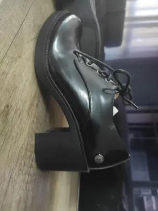 Zapatos negros de plataforma talla 37
