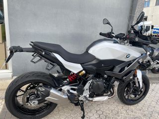 dasMoto vende BMW F900XR con 3200 km (2024)