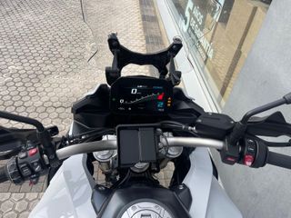 dasMoto vende BMW F900XR con 3200 km (2024)