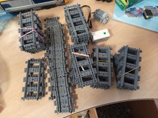 Lote Vías y Motores Tren Lego para Fran