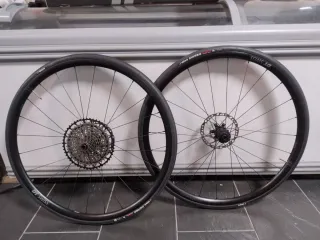 Ruedas Gravel DT Swiss