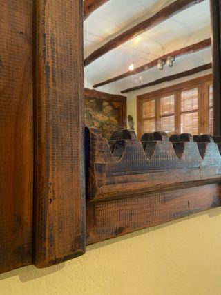 Espejo rústico de madera hecho a mano