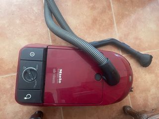 Aspirador Miele S2721 Air Clean Rojo Con bolsas