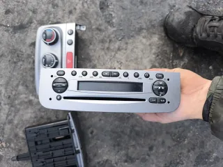 Autoradio Alfa 147 completa