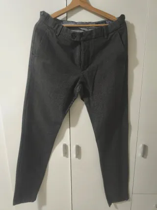 Pantalón gris de vestir