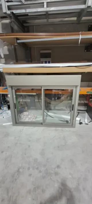 Ventana de aluminio corredera