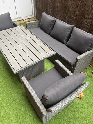 SOFA MESA Y SILLONES PARA JARDIN JYSK