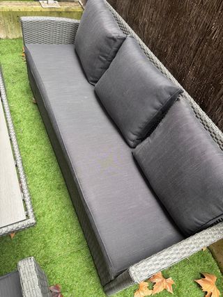 SOFA MESA Y SILLONES PARA JARDIN JYSK