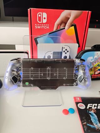Console Nintendo Switch OLED + FC24 + Custodia Mario