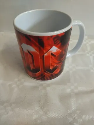 Taza AC/DC