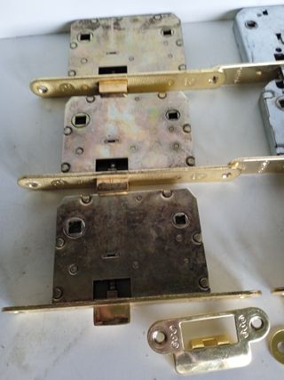 6 Picaportes Dorados