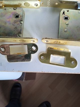 6 Picaportes Dorados