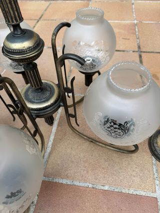 Lámparas vintage techo y mesitas