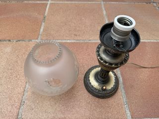 Lámparas vintage techo y mesitas