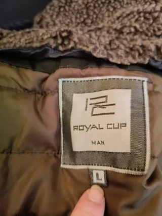 Giubbotto uomo nero con cappuccio