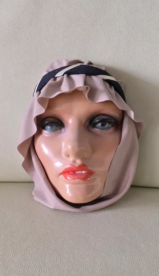 Máscara Decorativa Plástico y Tela