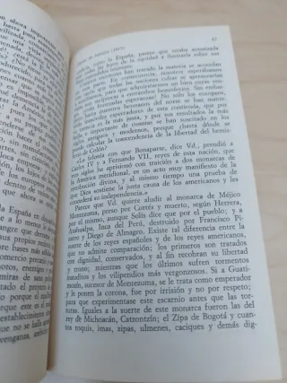 Libro Simon Bolívar.Escritos politicos