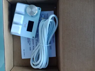 Teclado QwQ con dial y pantalla