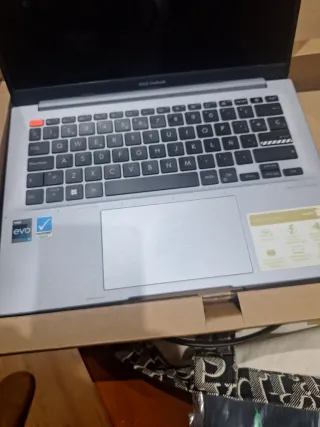 ASUS Vivobook Portátil Gris/Plateado