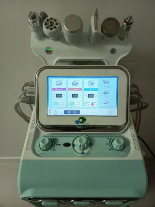 Máquina Hidrofacial Profesional